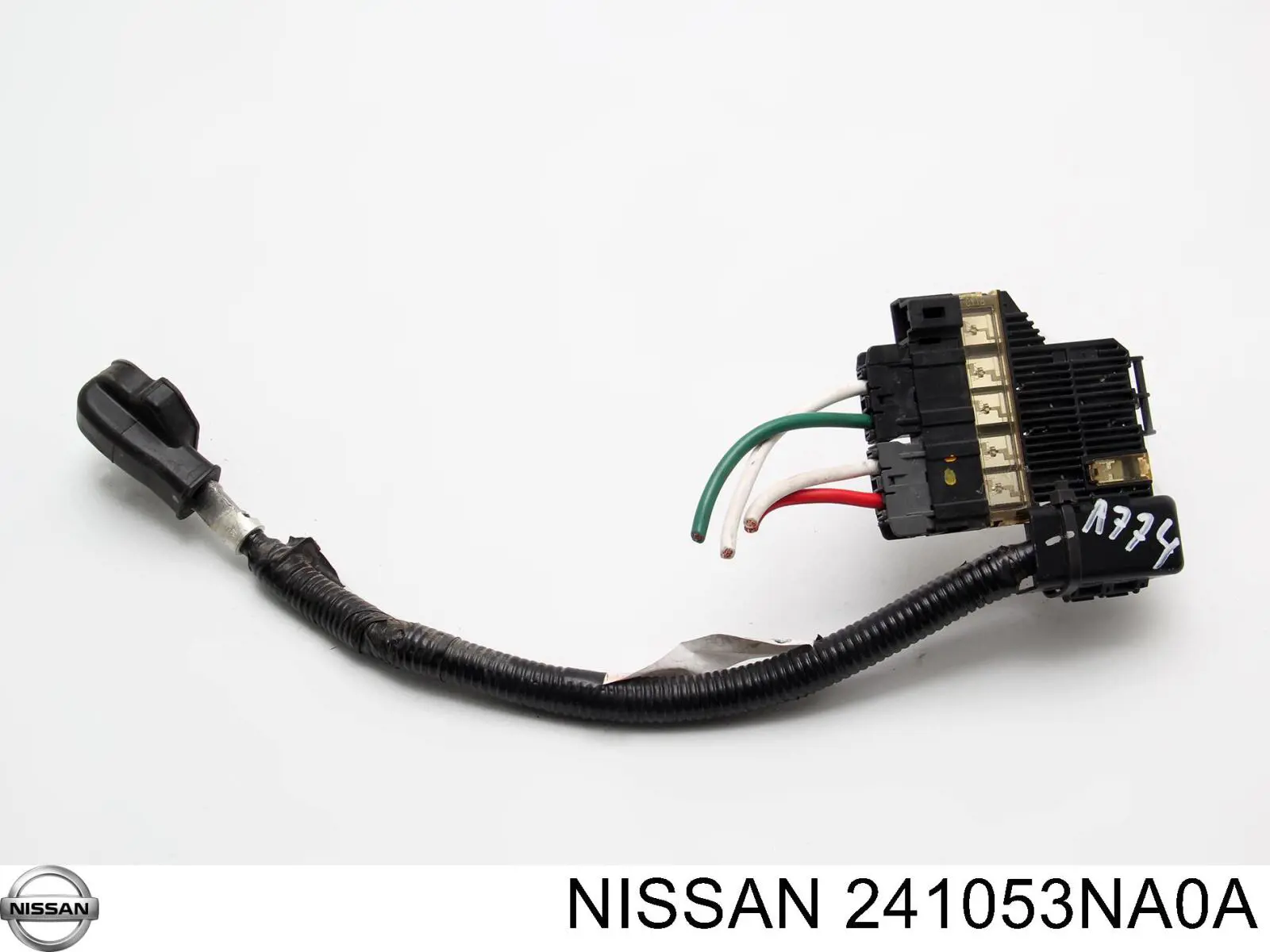 Кабель плюсової клеми акумулятора (АКБ) Nissan/Infiniti 241053NA0A ціна, від 12.67 USD