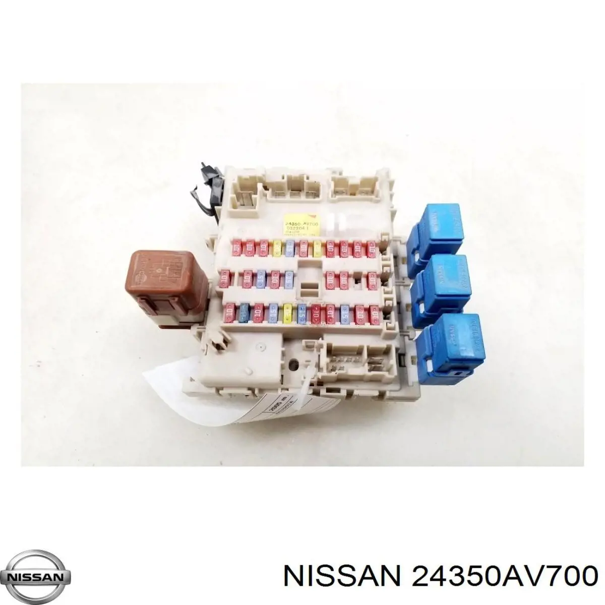 Блок запобіжників задній, салонний Nissan/Infiniti 24350AV700 ціна, від 8.47 USD