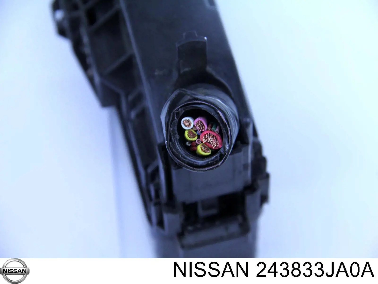 Купити 243833JA0A Nissan/Infiniti 