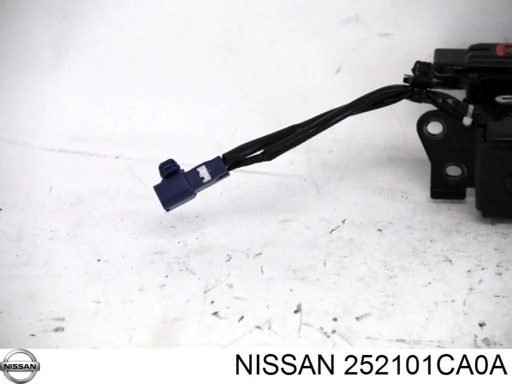 252101CA0A Nissan/Infiniti Кнопка приводу замка задньої 3/5 двері (ляди)