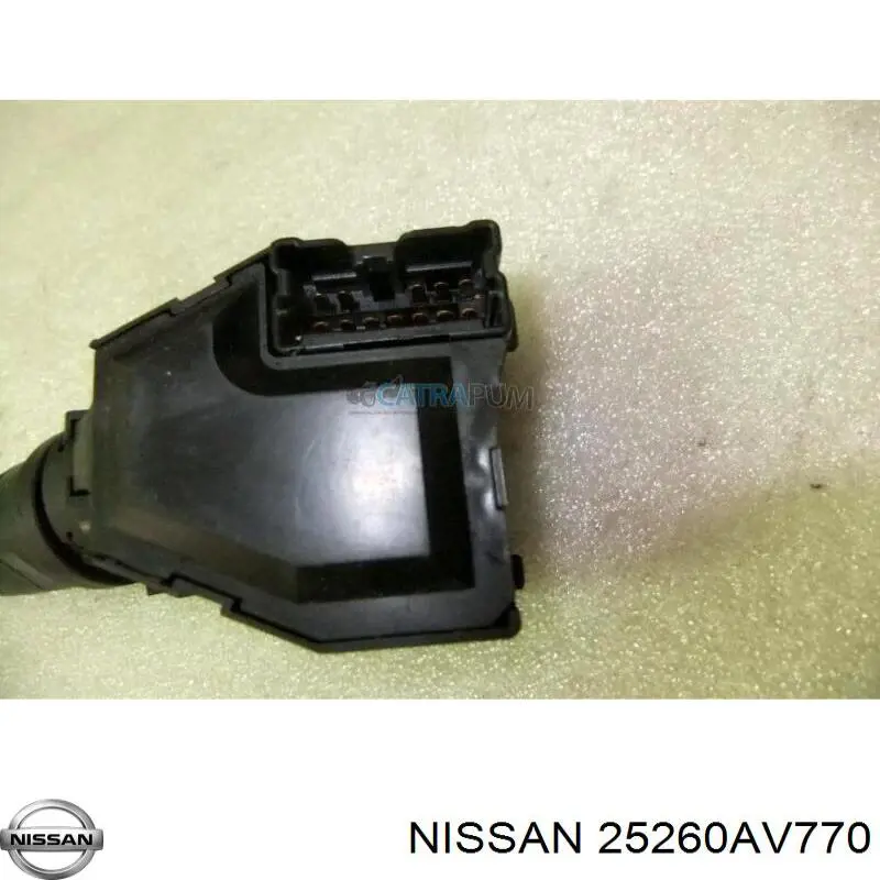 Перемикач підрульовий, правий Nissan Almera 2 (N16) (Нісан Альмера)