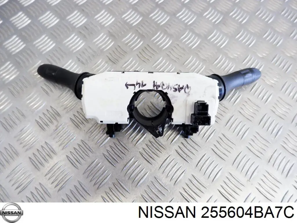 Перемикачі Nissan/Infiniti 255604BA7C ціна, від 16.93 USD