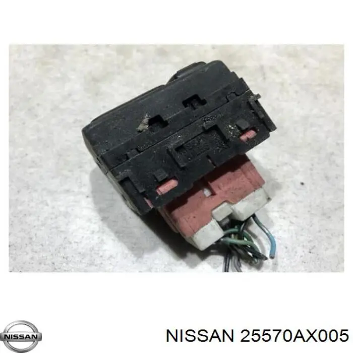 Блок керування дзеркалами заднього виду, на торпедо Nissan/Infiniti 25570AX005 ціна, від 4.23 USD