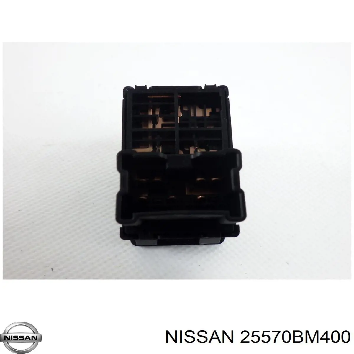 Блок керування дзеркалами заднього виду, на торпедо Nissan/Infiniti 25570BM400 ціна, від 3.67 USD