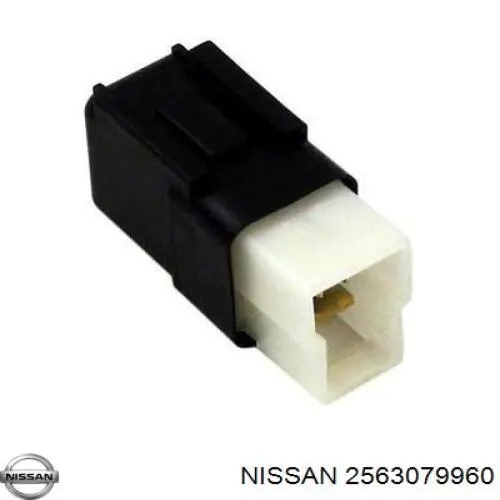 Реле звукового сигналу Nissan Cabstar NT400 (F24M) (Нісан Кабстар)
