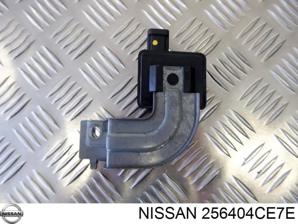 256404CE7E Nissan/Infiniti Датчик розподільного вала