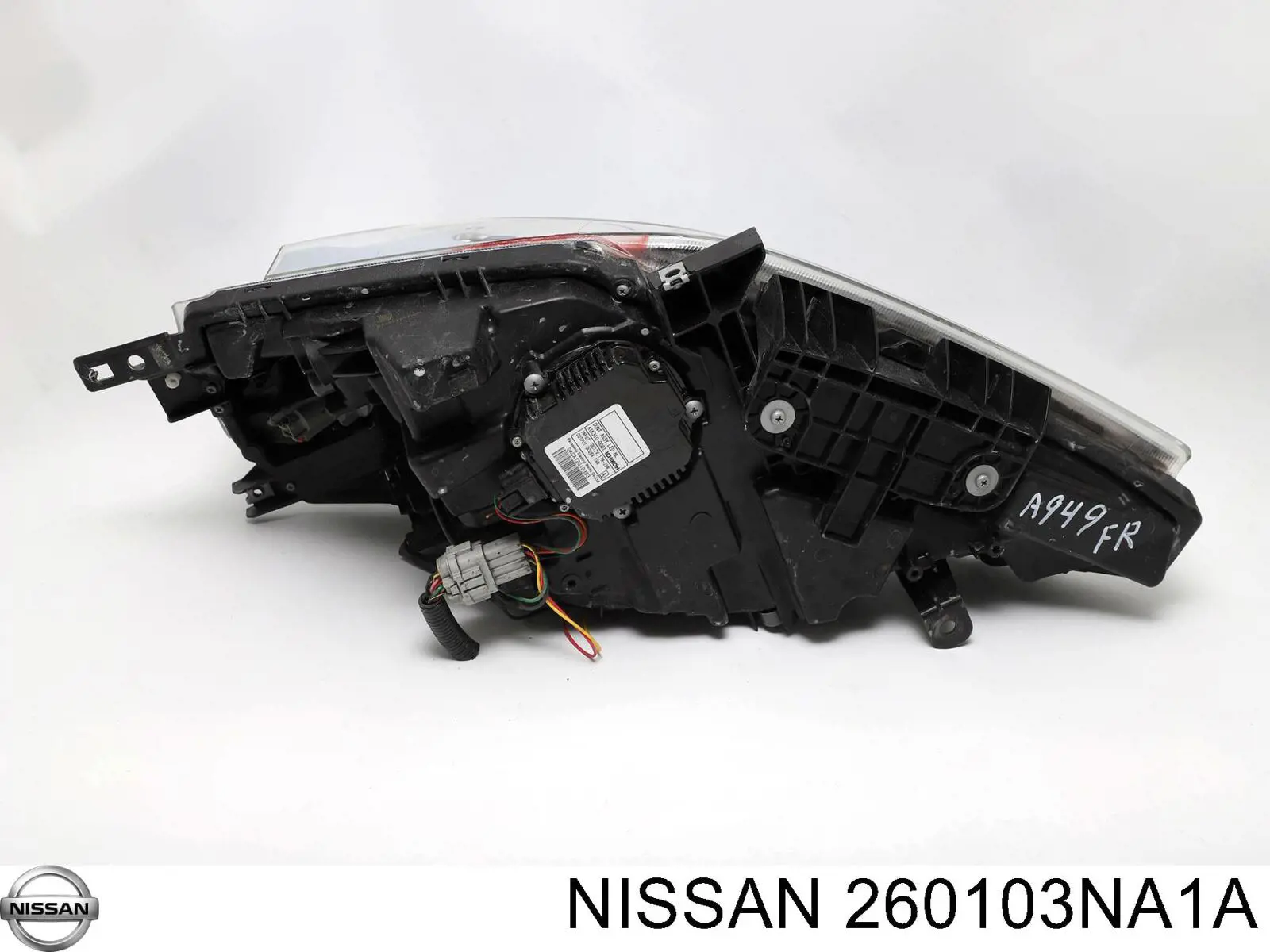 Основна фара - вставка на Nissan LEAF I ZE0