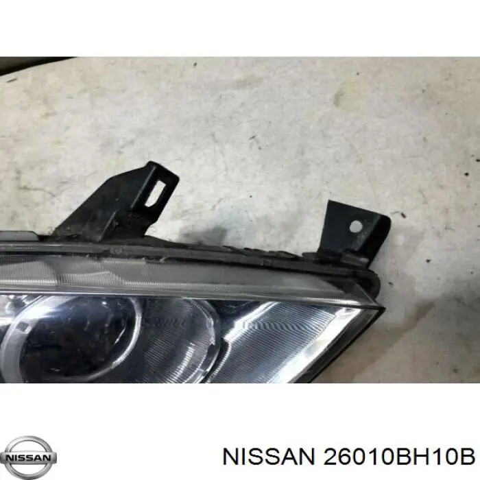 Купити 26010BH10B Nissan/Infiniti Фара правая
