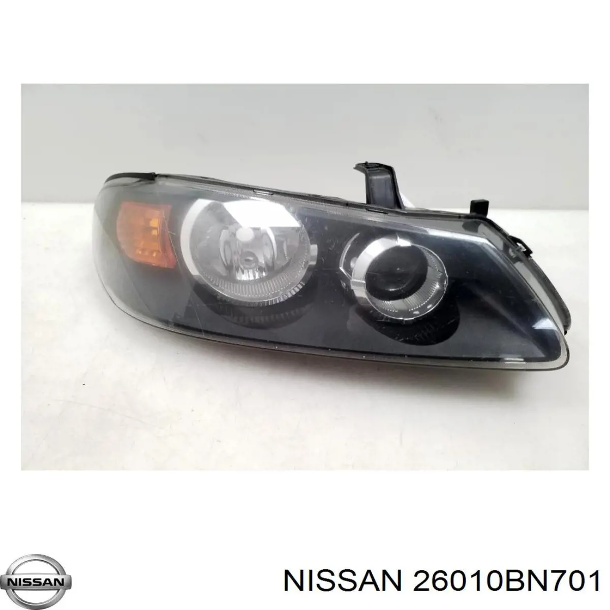 Фара права 26010BN701 Nissan