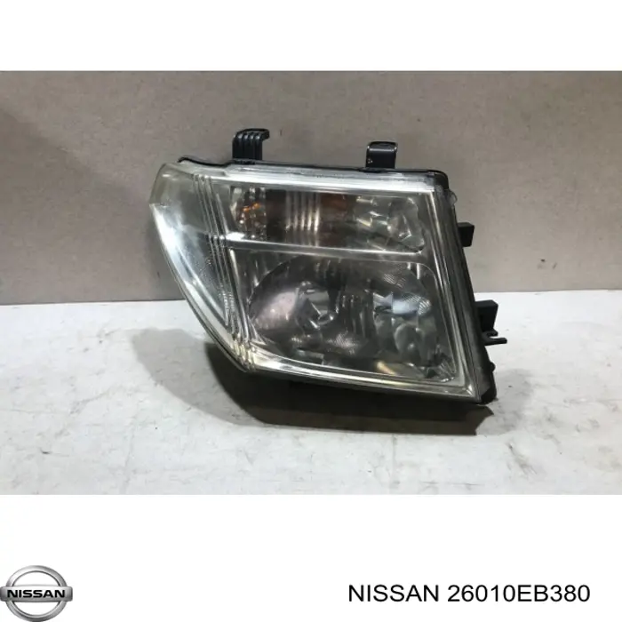Фара права 26010EB50A Nissan/Infiniti