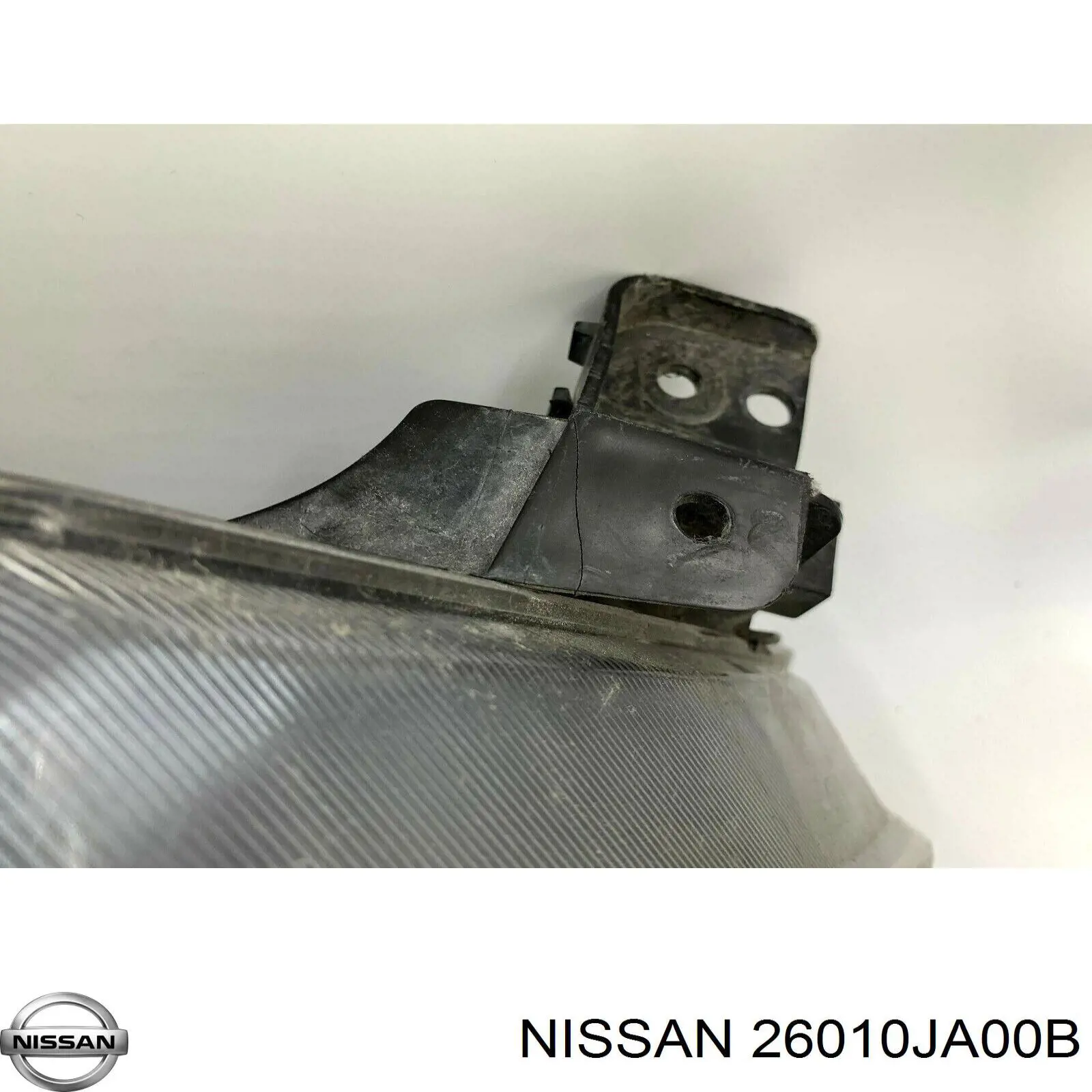 Фара права 26010JA00B Nissan/Infiniti