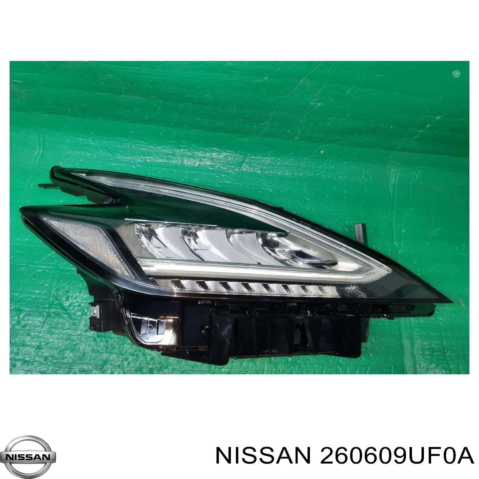Купити 260609UF0A Nissan/Infiniti Фара ліва передня