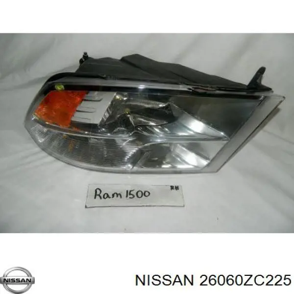 26060ZC225 Nissan/Infiniti Фара дальнього світла в зборі