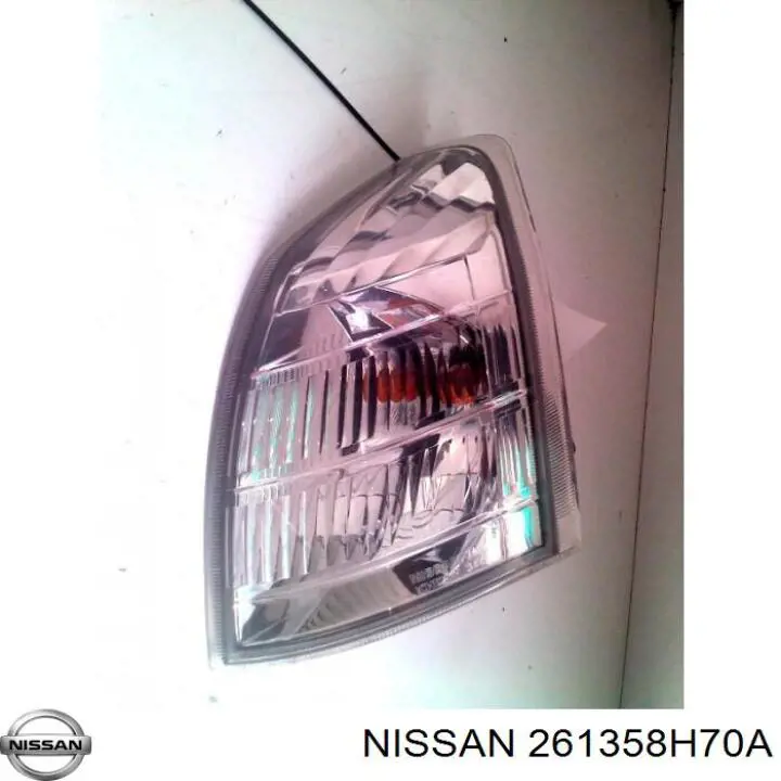 261358H70A Nissan покажчик повороту лівий