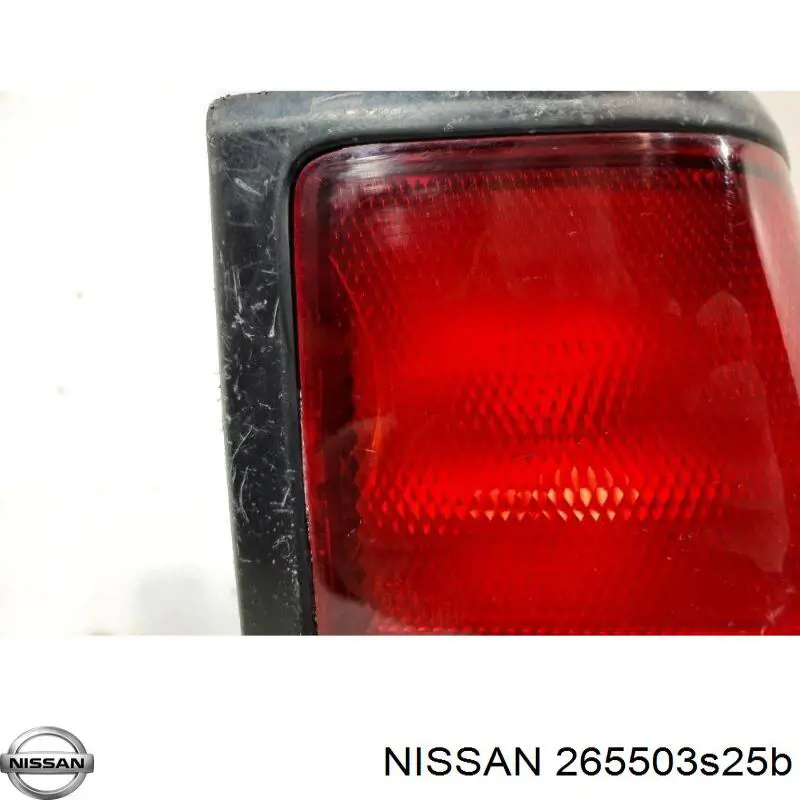 Купити 265503S25B Nissan/Infiniti Задня права фара