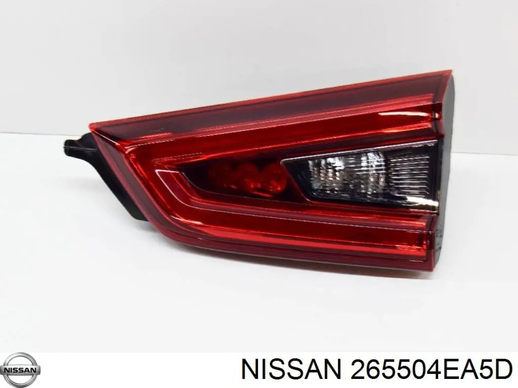 265504EA5D Nissan/Infiniti Ліхтар задній правий, внутрішній