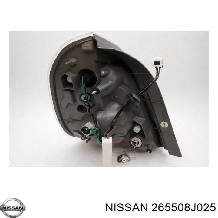 Купити Задня права фара Nissan Altima L31 