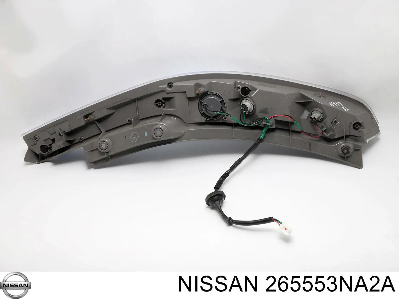  Лівий стоп Nissan LEAF 1