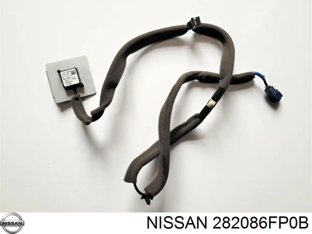 282086FP0B Nissan/Infiniti Антена на дах