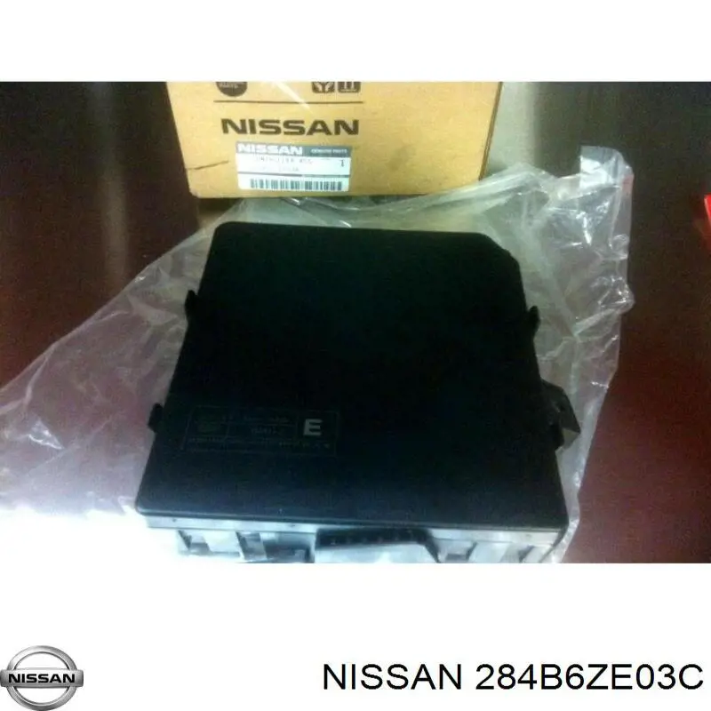  284B6ZE03C Nissan