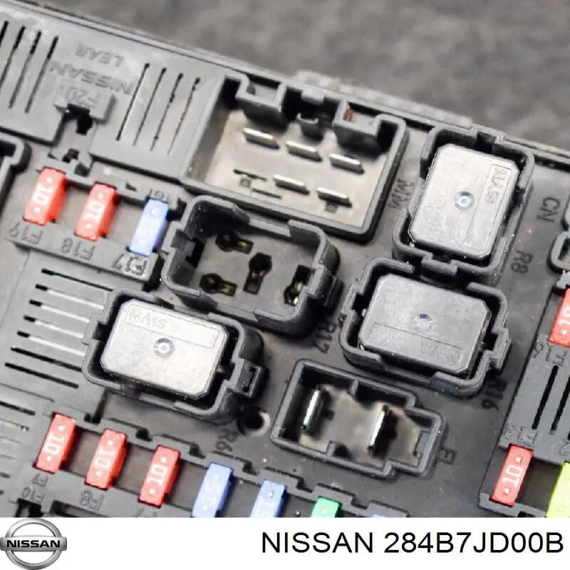284B7JD00B Nissan/Infiniti Кришка блоку запобіжників