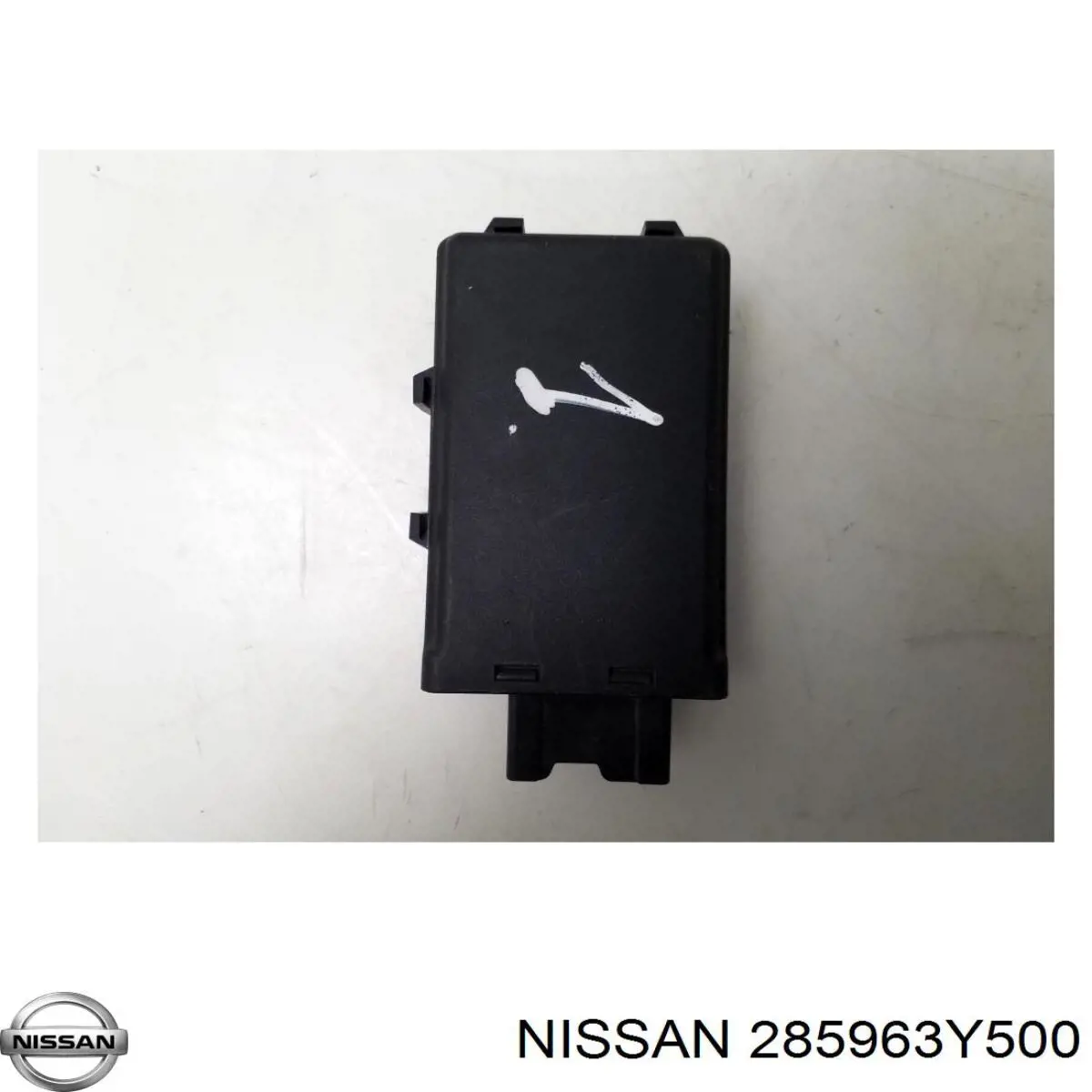 Датчик безключового доступу дверей (приймач ключа) Nissan/Infiniti 285963Y500 ціна, від 4.06 USD