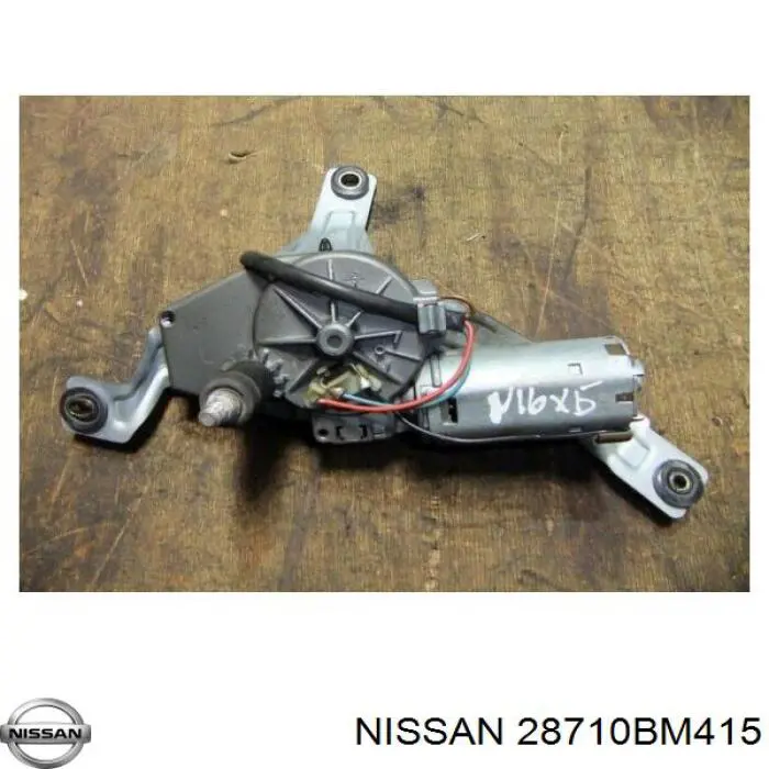 Двигун склоочисника заднього скла Nissan Almera 2 (N16) (Нісан Альмера)