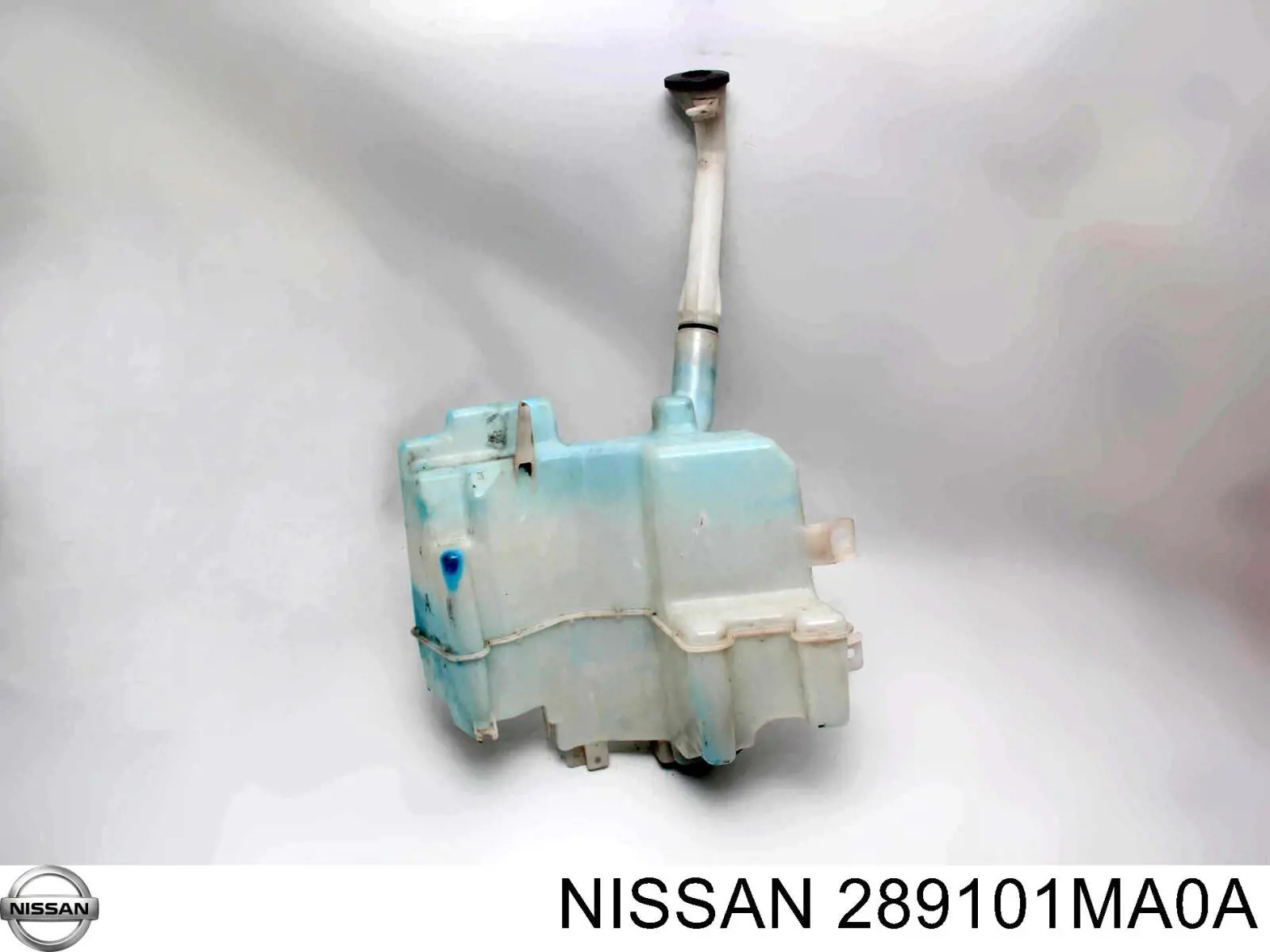 289101MA0A Nissan/Infiniti Бачок склоомивача