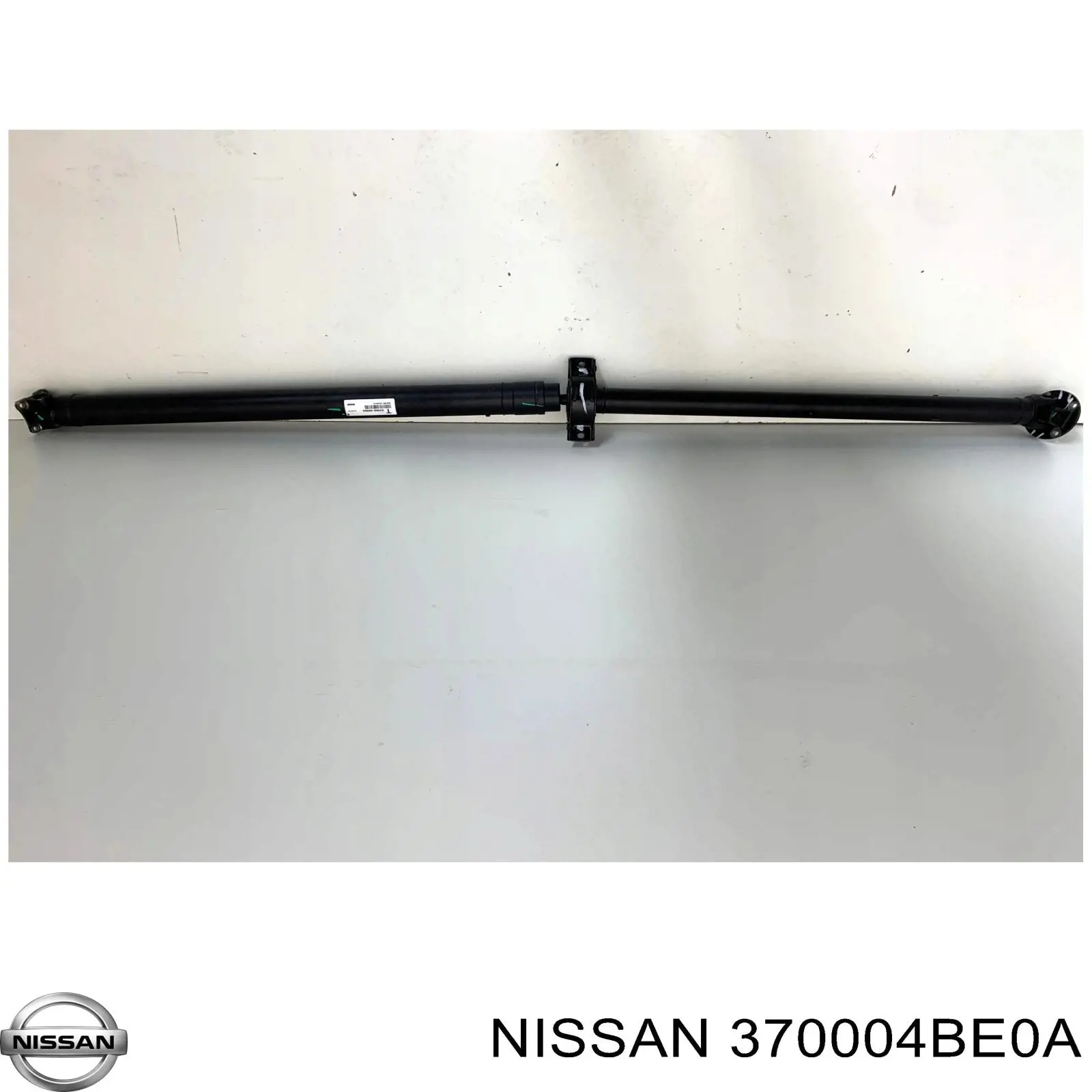 370004BE0A Nissan/Infiniti Вал карданний основний заднього моста