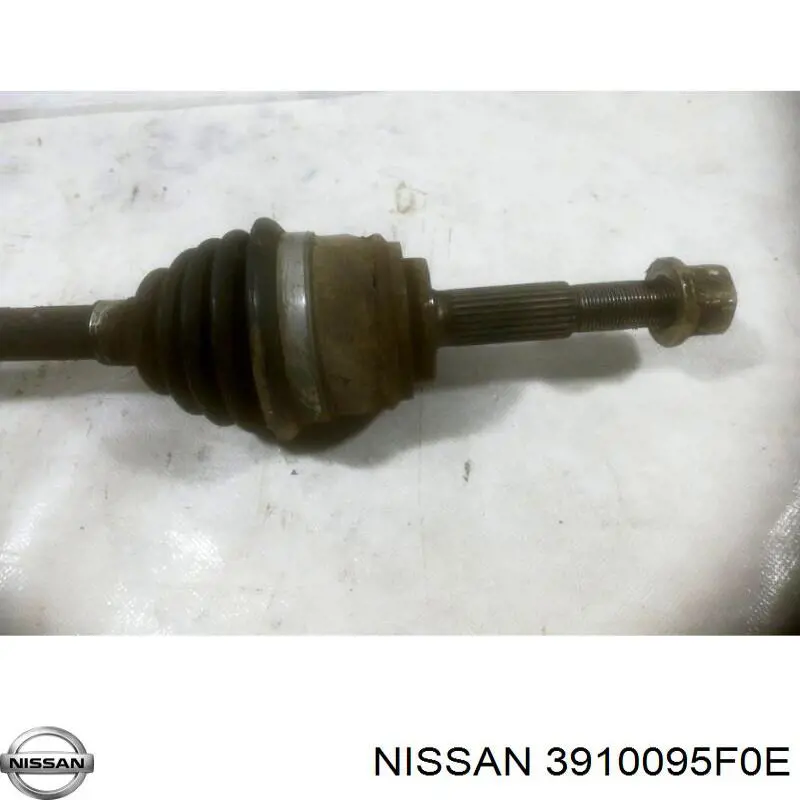 Піввісь передня, права Nissan/Infiniti 3910095F0E ціна, від 47.97 USD