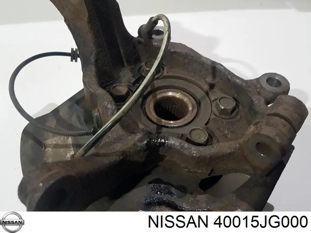 Цапфа - поворотний кулак передній, лівий 40015JG000 Nissan/Infiniti