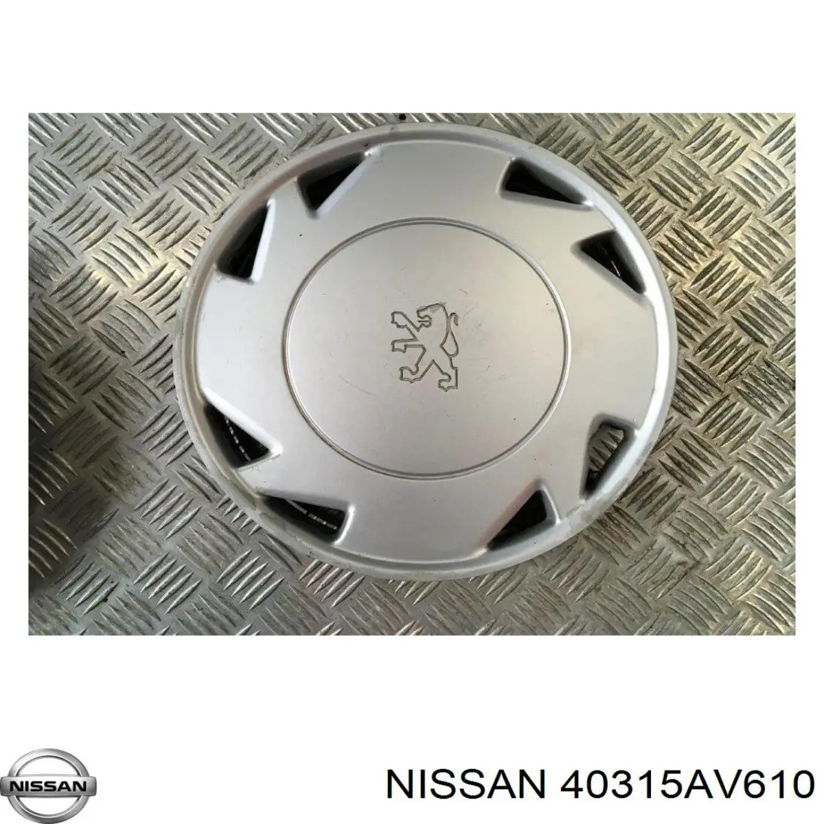 Ковпаки на диски Nissan/Infiniti 40315AV610 ціна, від 58.05 USD