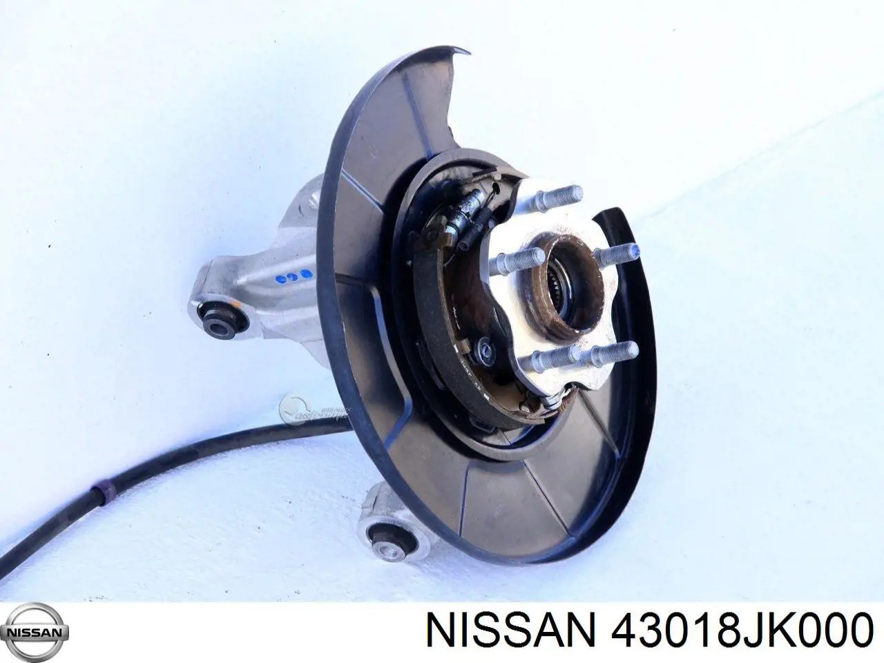 43018JK000 Nissan/Infiniti Кулак поворотний правий
