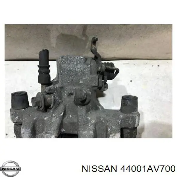 Супорт задній правий 44001AV700 Nissan/Infiniti