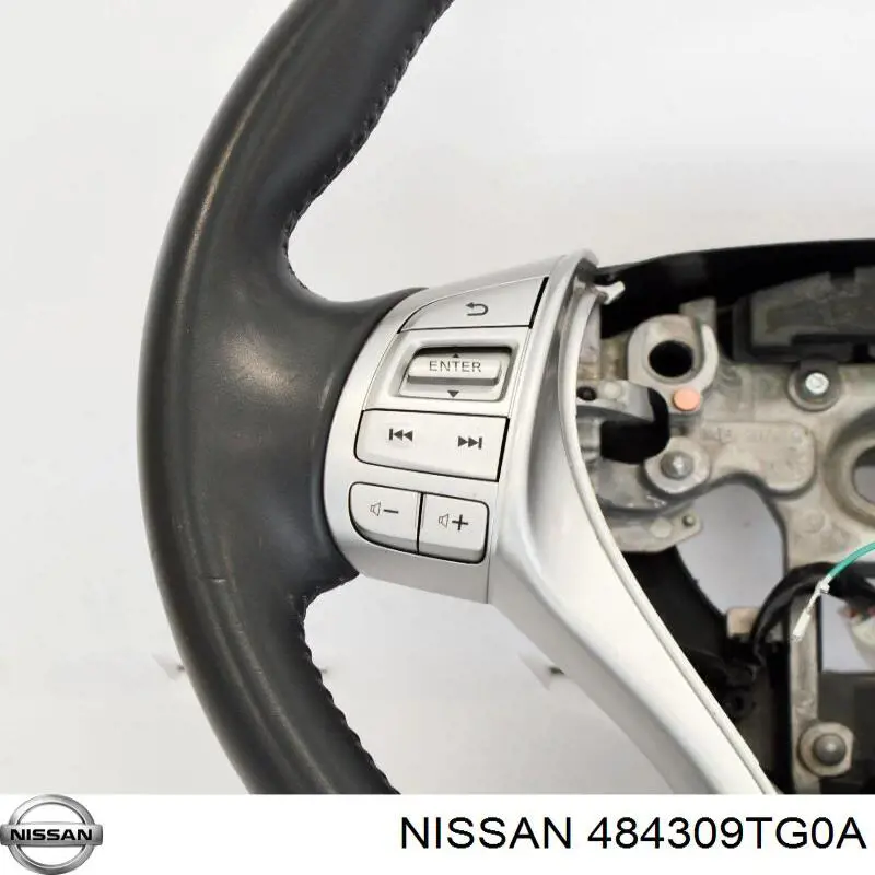  Кермо Nissan Rogue 
