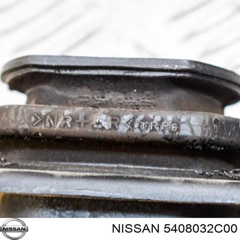 Опора кріплення торсиона переднього Nissan/Infiniti 5408032C00 ціна, від 37.01 USD