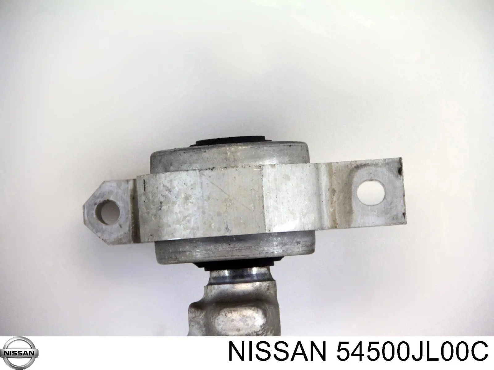Важіль передньої підвіски нижній, правий 54500JL01B Nissan/Infiniti