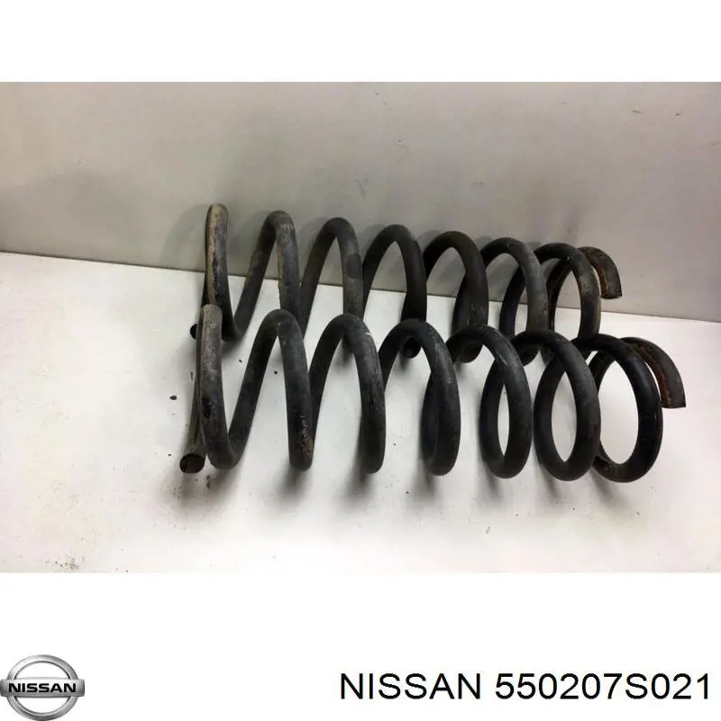 Задні пружини 550207S021 Nissan/Infiniti