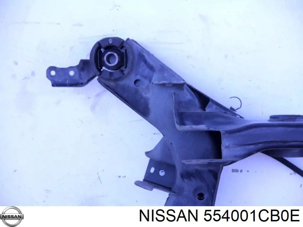 Купити 554001CB0E Nissan/Infiniti Балка задньої підвіски, підрамник