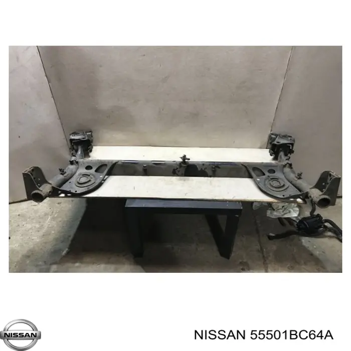 Балка задня 55501BC64A Nissan/Infiniti