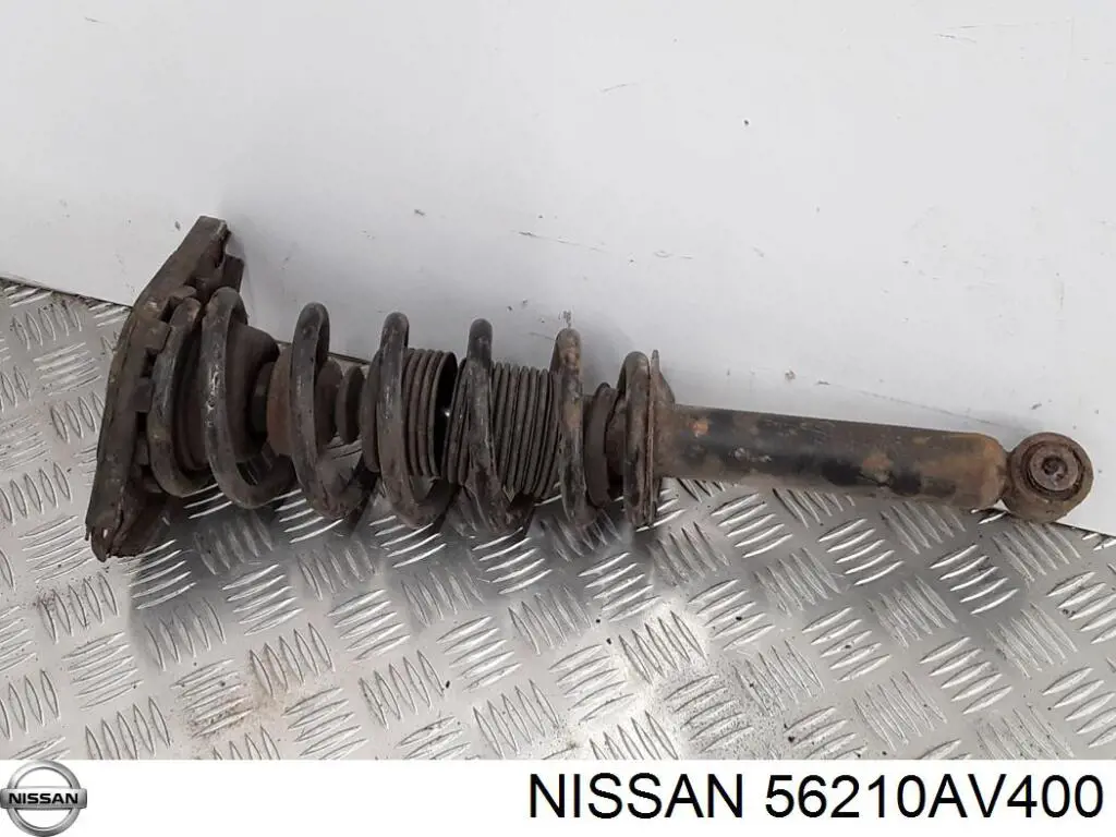 Задній амортизатор Nissan/Infiniti 56210AV400