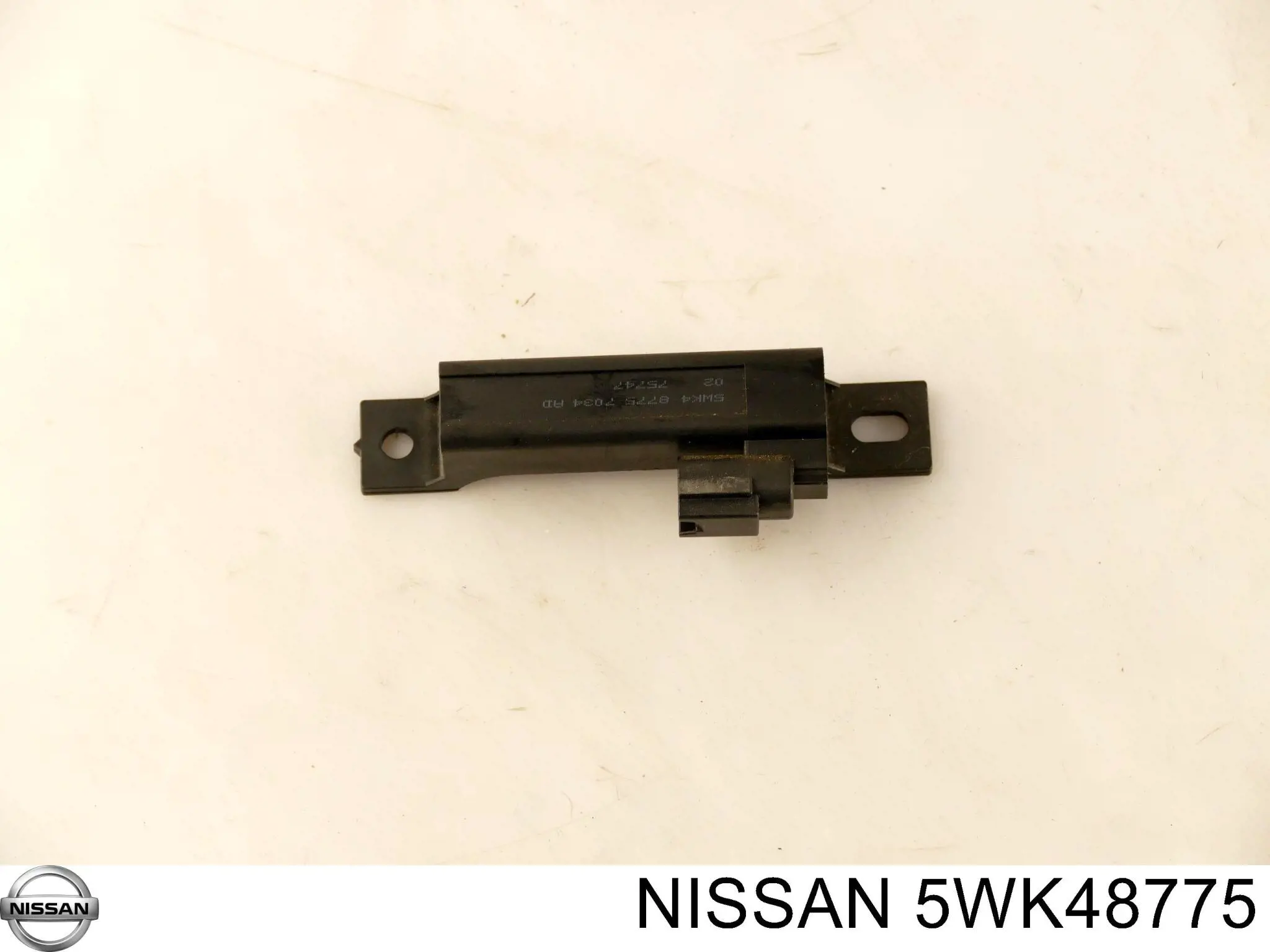 5WK48775 Nissan/Infiniti Антена на дах