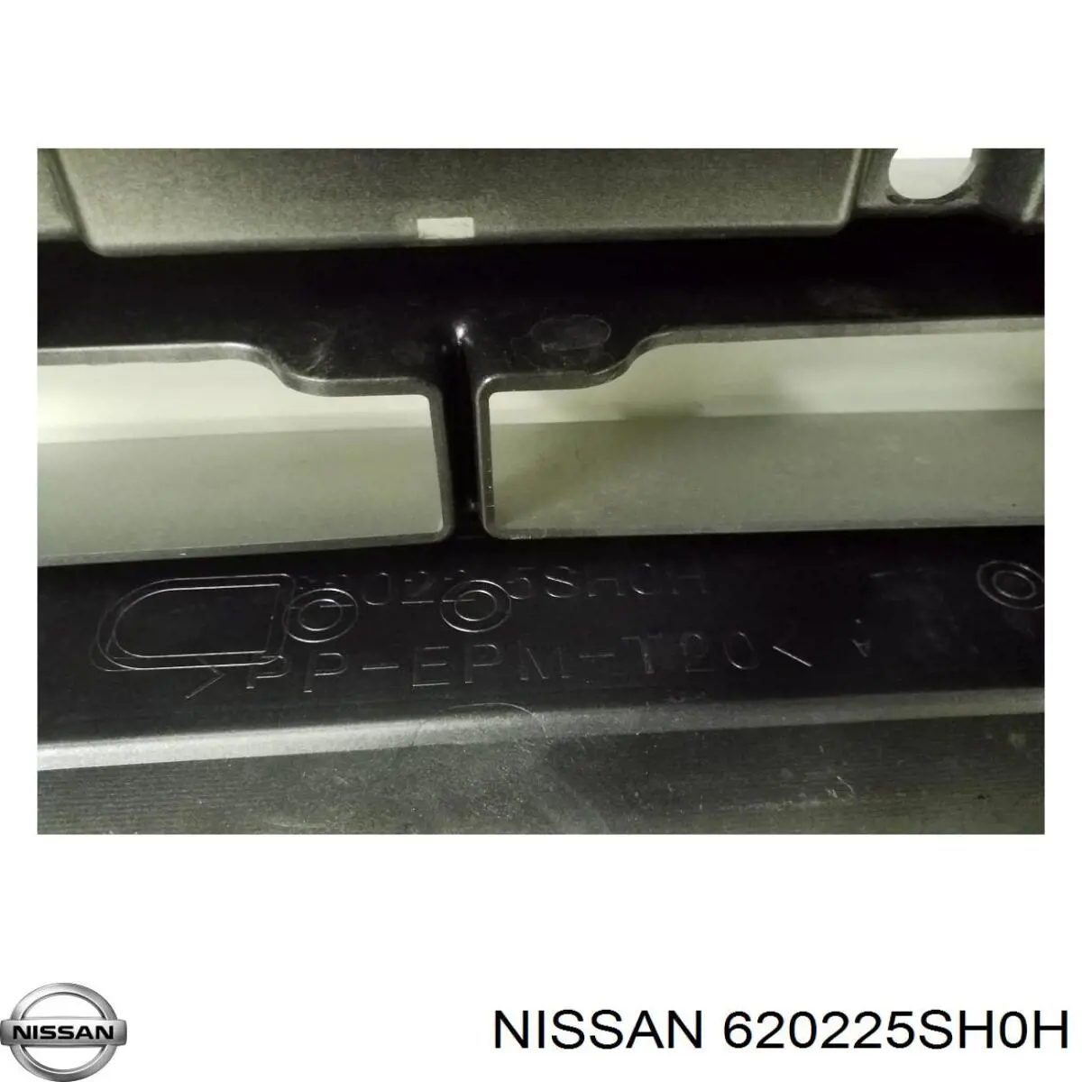 Передній бампер 620225SH0H Nissan/Infiniti