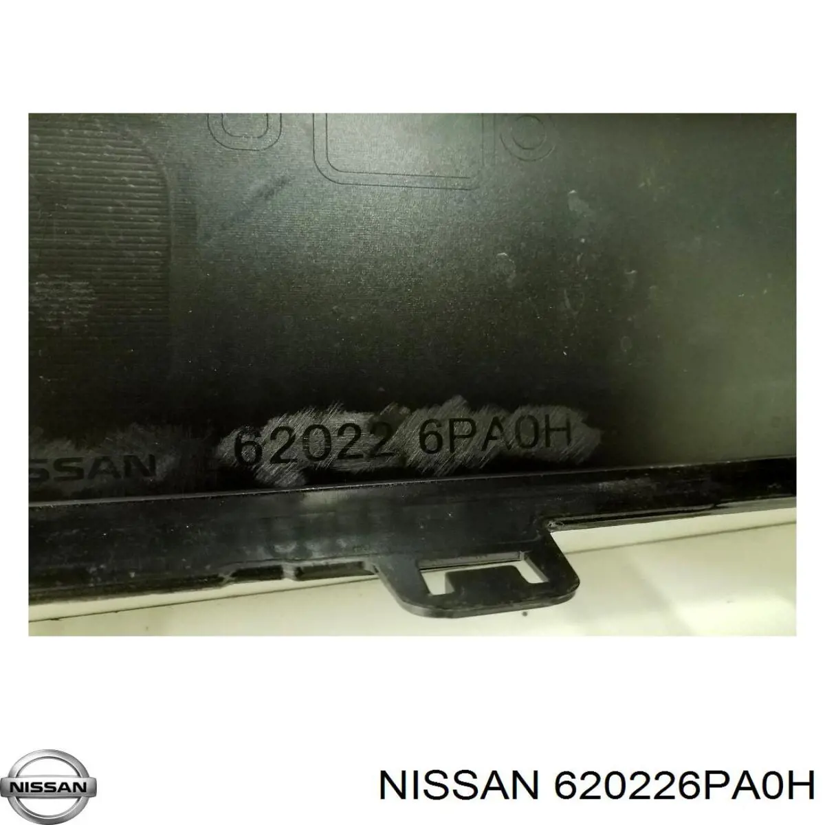 Передній бампер 620226PA0H Nissan/Infiniti