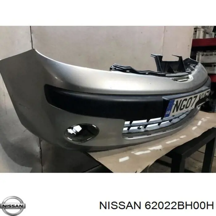 Передній бампер 62022BH00H Nissan/Infiniti