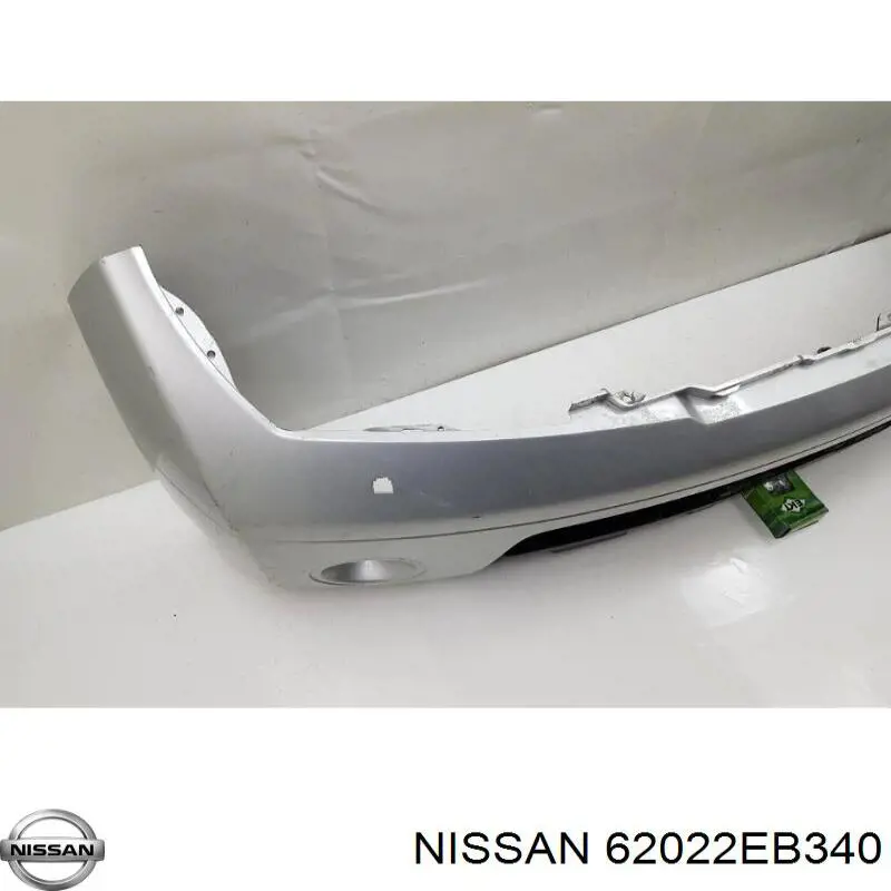 Передній бампер 62022EB340 Nissan/Infiniti