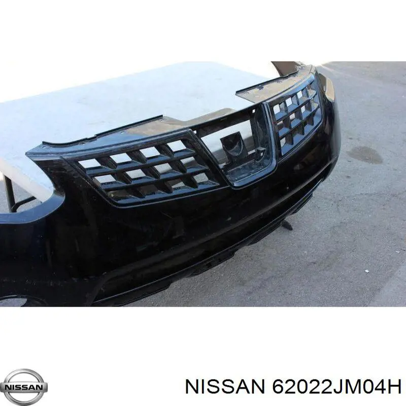 62022JM04H Nissan/Infiniti Бампер передній в зборі