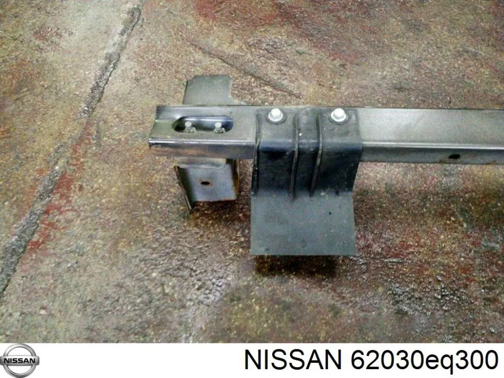 Швелер переднього бампера 62030eq300 NISSAN