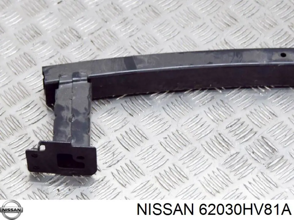 Шина бампера переднього Nissan/Infiniti 62030HV81A ціна, від 132.60 USD