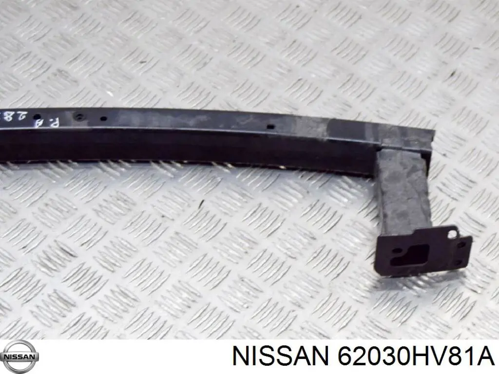 Купити 62030HV81A Nissan/Infiniti Буфер бампера переднього